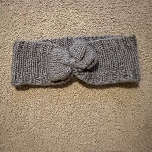 Gray Knitted Headband with Bow
